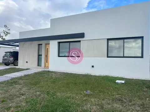 Casa a la Venta en SANTA ELISA, Pilar del Este 100