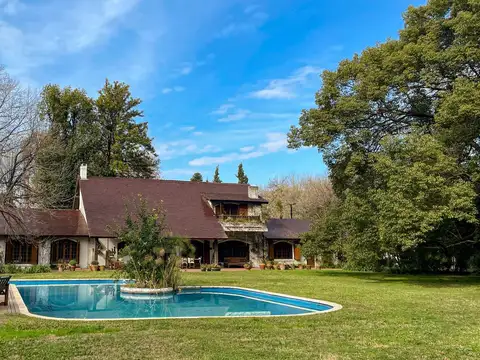 Casa en venta, 3 dormitorios en Villa De Mayo, con parrilla