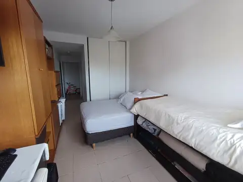 Carlos Calvo  al 2800