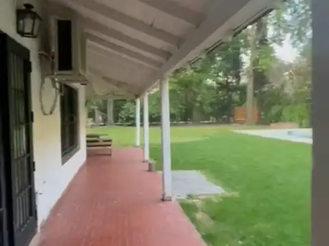 Casa 5 ambientes con 3 baños