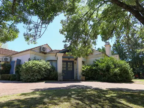 Casa en Alquiler de 4 dormitorios