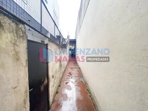   RESERVADO   LOCAL CON ENTRADA INDEPENDIENTE DE 166 m² - VILLA PUEYRREDON