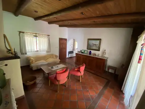 Casa en Venta con 4 cocheras