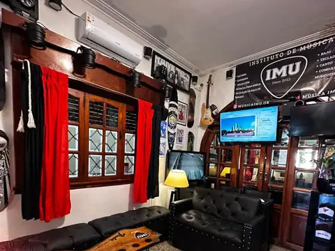 Casa 4 ambientes con 3 baños