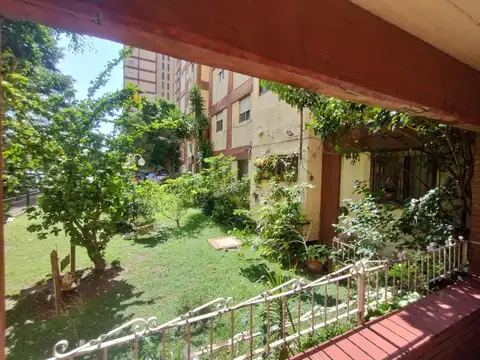 Av. Debenedetti al 2100