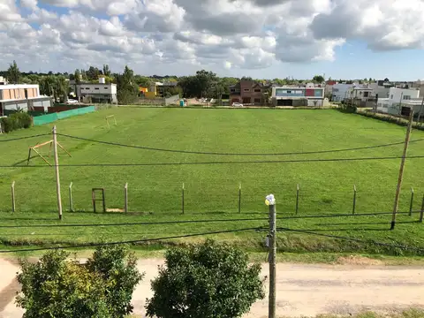 Terreno en Venta 27  mts Fondo