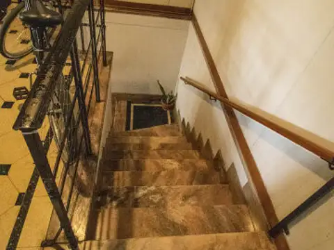 Depto Tipo Casa 4 ambientes con 2 baños