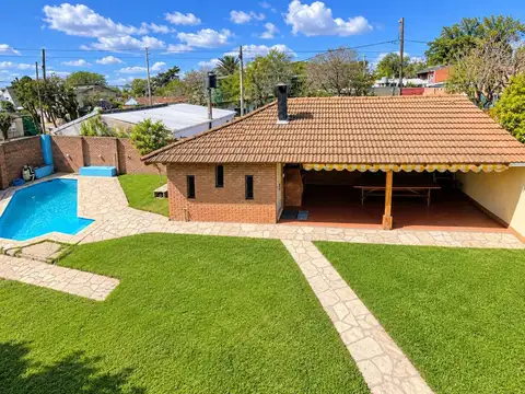 CASA VENTA 4 AMB, PILETA APTO CREDITO
