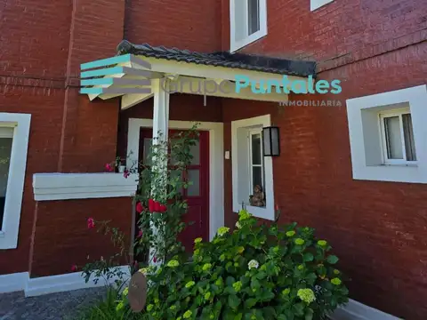 Casa 7 ambientes con 3 baños