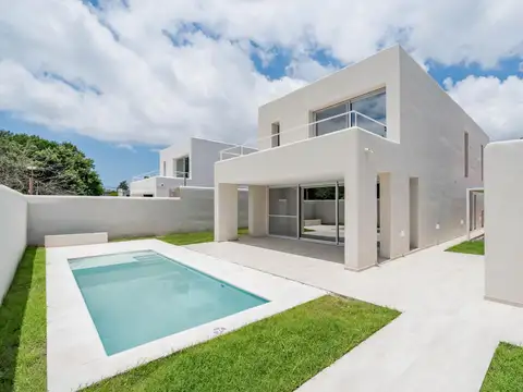 VENTA - Casa - En construcción- 3 Dormitorios - Fisherton, Rosario.
