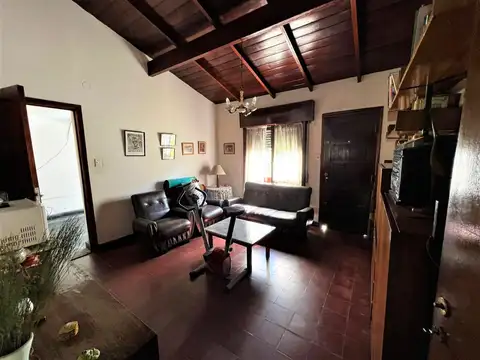 Casa en Venta con 1 cochera
