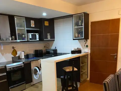 Peron 1500 , Piso 2º