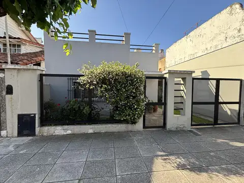 Terreno 8,66x20. Apto duplex. Olivos.