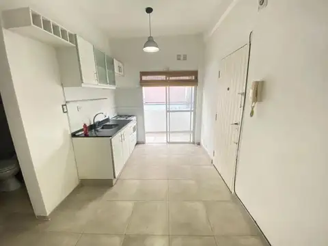 DEPARTAMENTO 2 AMBIENTES - BANFIELD - ESTE, GRAN BS. AS. SUR