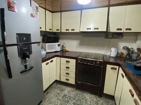 PH en venta de 2 ambientes en Ramos Mejía con Patio