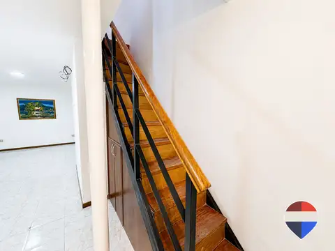Depto Tipo Casa en Venta con 1 cocheras