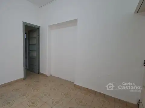 Casa 8 ambientes con 5 baños