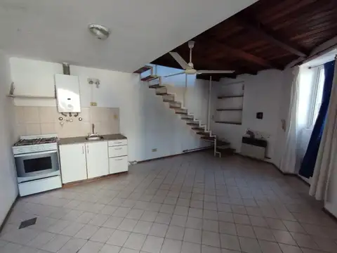 VENTA PH UN DORMITORIO PLANTA BAJA EN ARROYITO