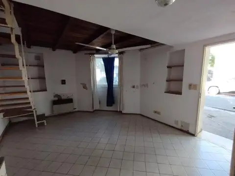 Depto Tipo Casa en Venta de 2 ambientes