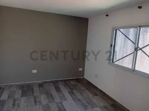 marcos larrea 300, Piso 0