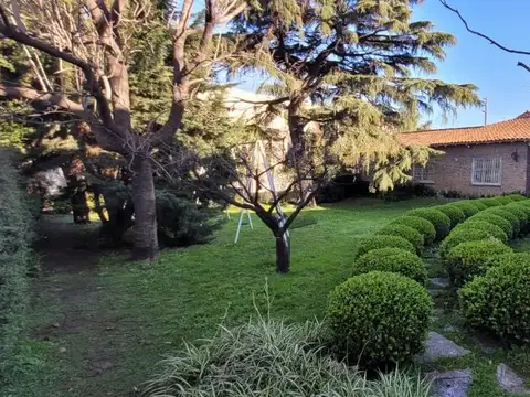 Casa 6 ambientes con 3 baños