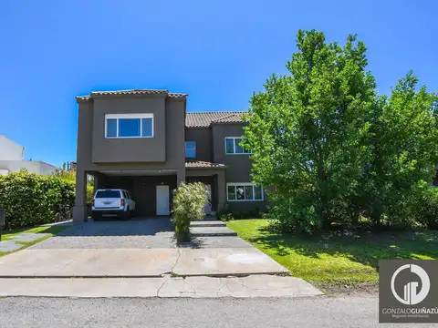 Casa en Venta de 4 dormitorios