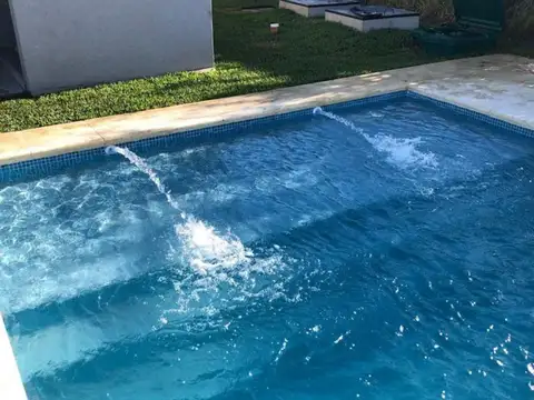 Muy linda casa a estrenar en Alquiler  en el Barrio San Rafael sobre lote interno