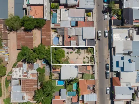 Lote de 264 m2 en Barrio Sur
