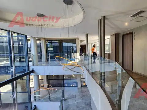 VENTA ALQUILER OFICINA CON COCHERA EN PARQUE LELOIR ITUZAINGO