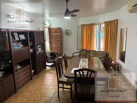 Casa 5 ambientes con 1 baño