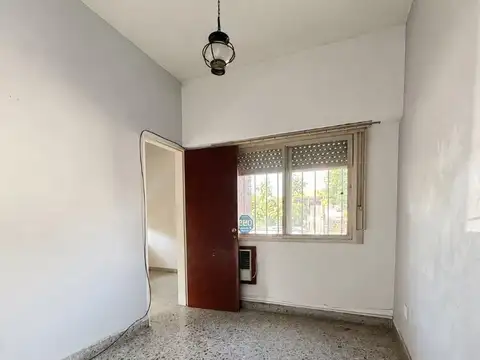 Venta chalet 4 amb. Barrio Ingles.Quincho.Garage.Potencial