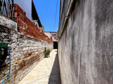 Depto Tipo Casa en Venta de 5 ambientes