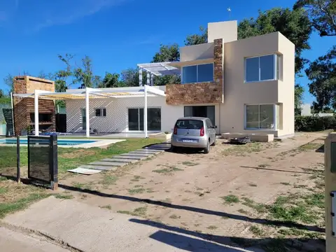 Casa en Venta en Juana Koslay, USD 320.000