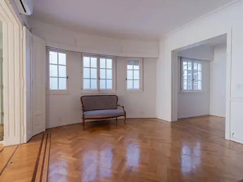 Departamento 7 ambientes con 3 baños