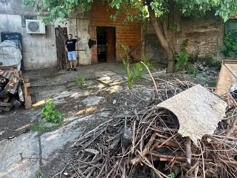 Galpon en Venta 50  mts Fondo