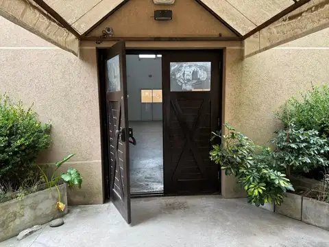 Local en Venta en Los Pinares, USD 130.000