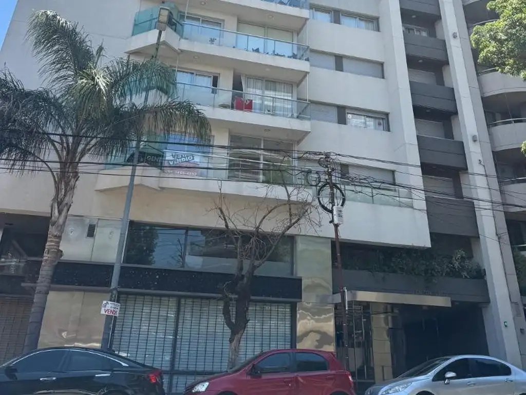Av Cnel Ramon L. Falcon 5700, Piso 2