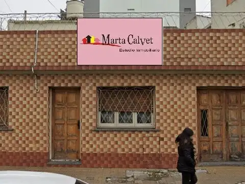 Depto T/casa oportunidad, frente, 3 amb. coc. y com.diario, un baño, garage, patio lav, terraza 