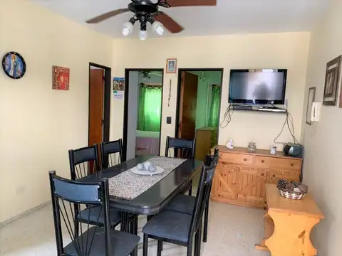 Departamento 3 ambientes con Cochera  a una cuadra del Mar!!