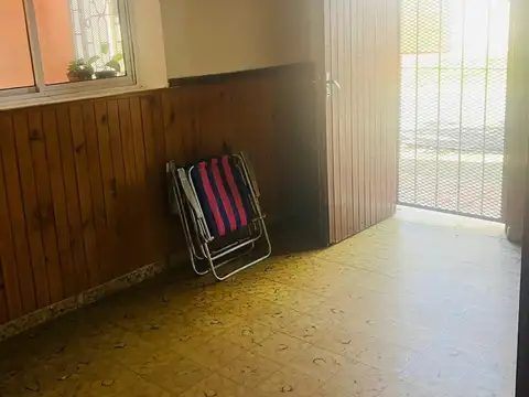 Pilar Cabrera entre Luis Alberto de Herrera y Wilson Ferreira Aldunate 500