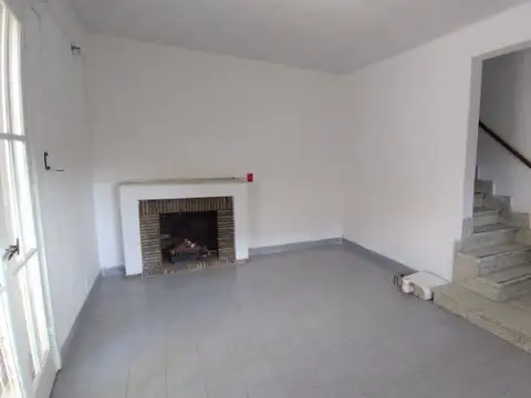 Casa en Alquiler de 3 dormitorios