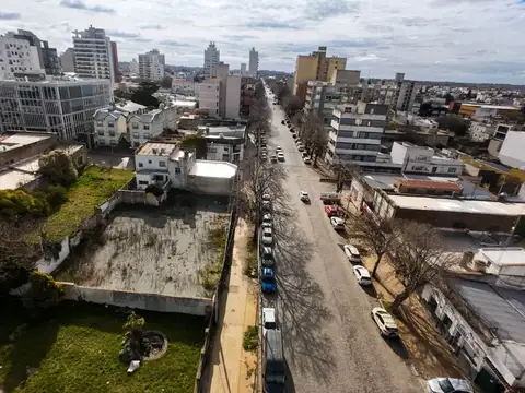 ALQUILER COMERCIAL PREDIO EN AVENIDA SANTAMARINA