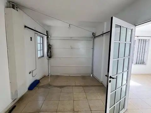 Casa en Alquiler con 1 cochera