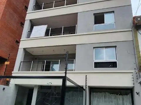 Lopez, Vicente 200, Piso 2