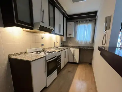 Departamento en Alquiler en Flores Sur, $ 1.200.000