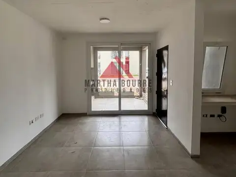 Manzanares Chico, Manzanares, Pilar 100