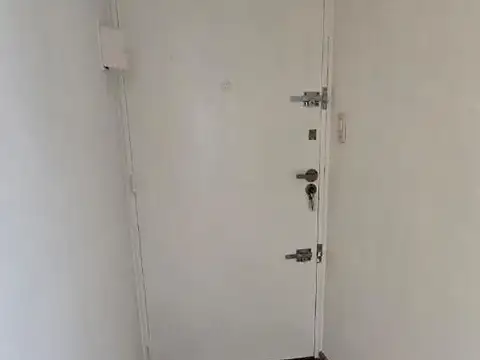 Av. Scalabrini Ortiz al 400