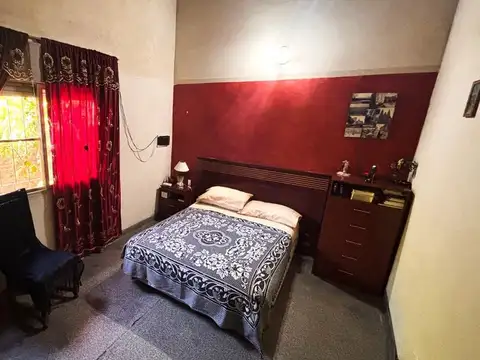 Casa 4 ambientes con 1 baño
