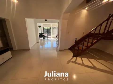 Casa 5 ambientes con 2 baños