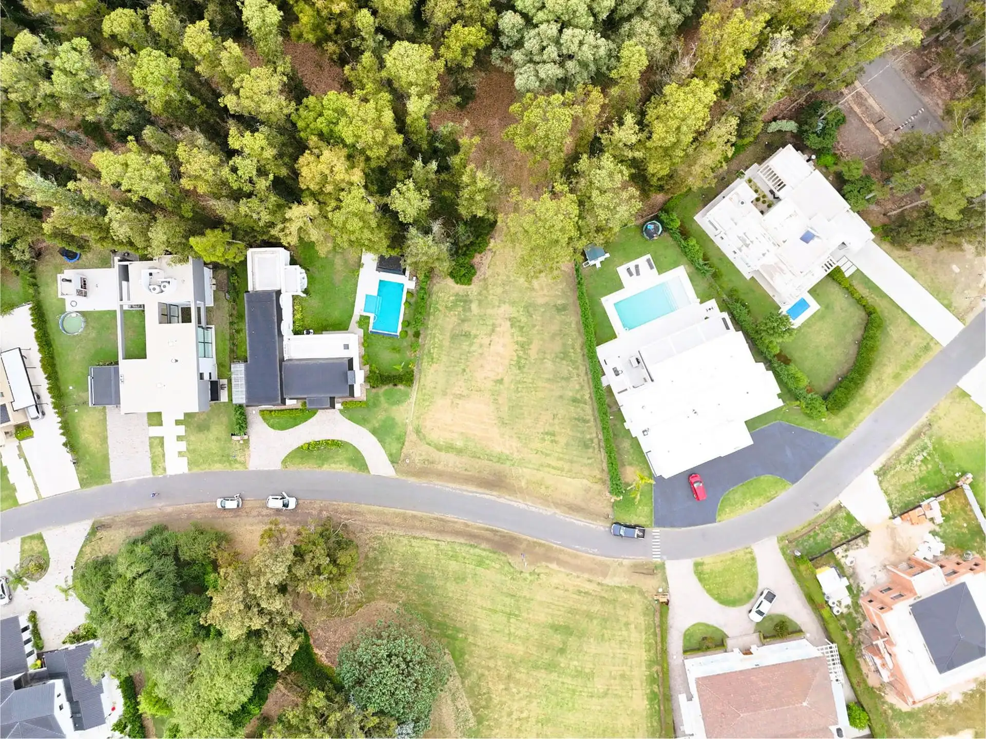Lote en sector Las Lomas Chico del barrio privado Rumenco
